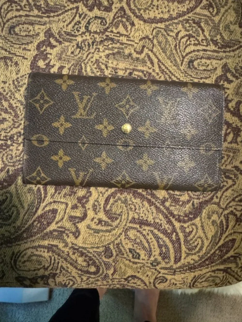 LV classic monogram wallet - really good condition